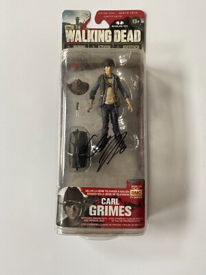 CHANDLER RIGGS In-Person signiert Autogramm Figur THE WALKING DEAD