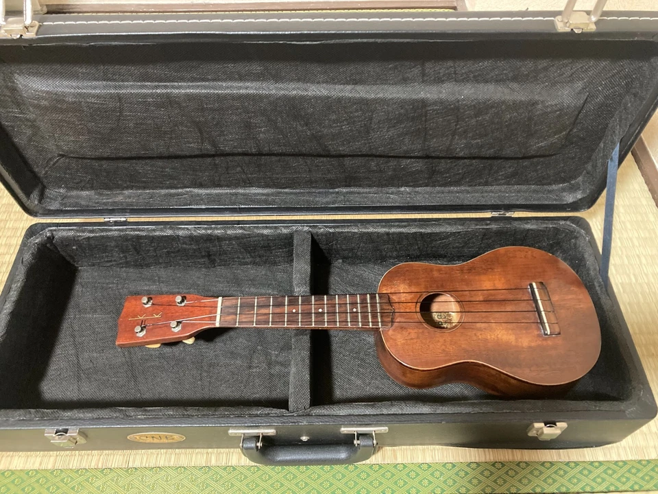 Ukelele soprano Kamaka Hf-1 Gold Label Foto 3 de 4