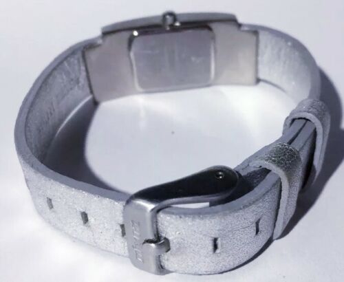 Nixon Watch The Wrap Tight Silver Leather Band Fuchsia Face Steel Case Blue Acce - Picture 3 of 12