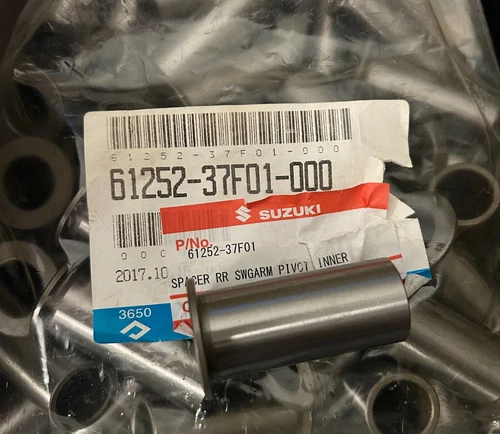 SPACER,SWGARM PIVOT,INNER