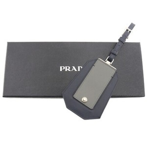 prada name tag