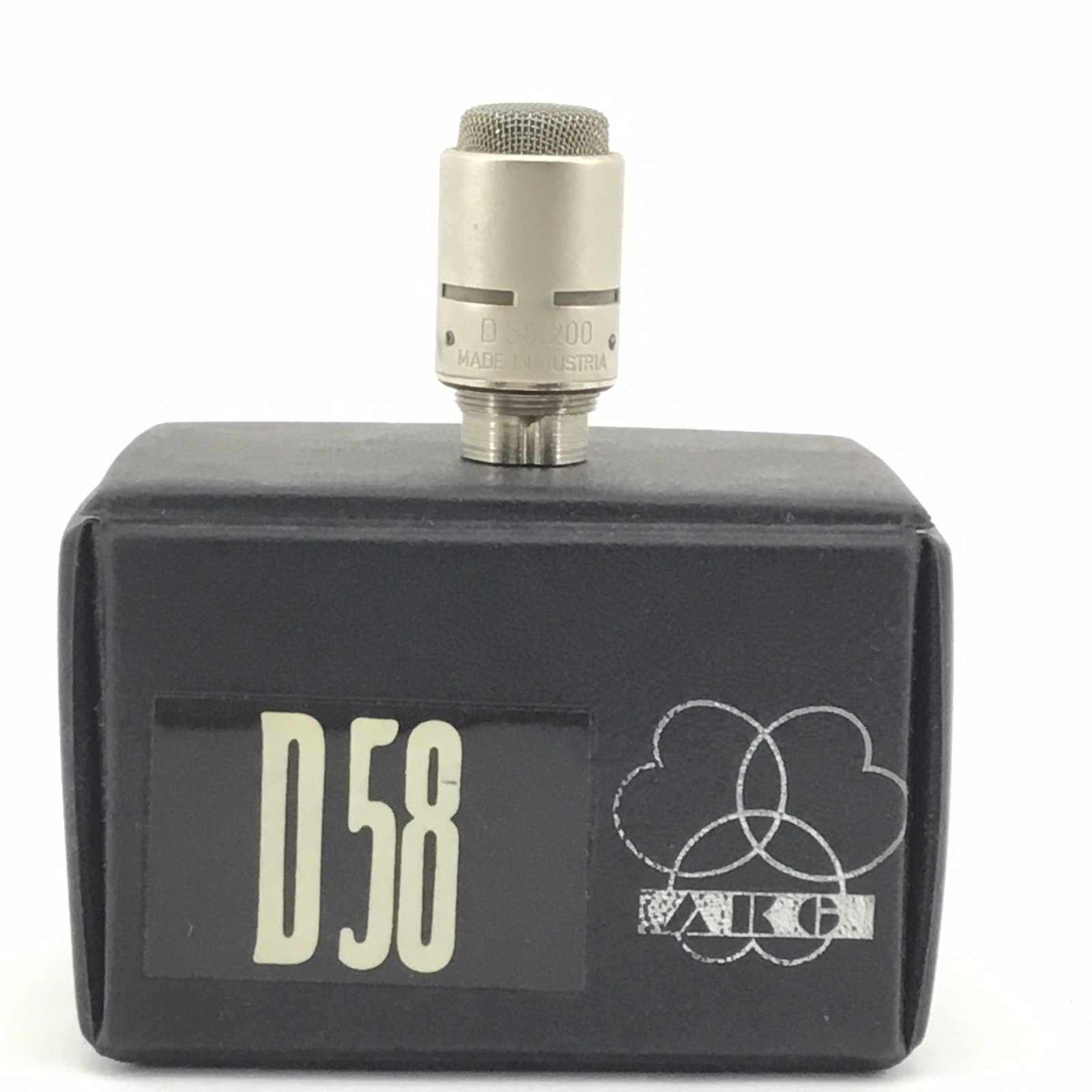 AKG D 58 WITH BOX MICROPHONE WITH ITS CONNECTOR VINTAGE