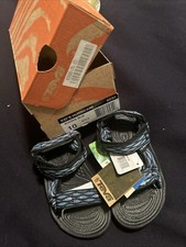 NEW IN BOX TEVA KIDS HURRICANE BOARD BLUE SIZE US SIZE 10 SANDELS