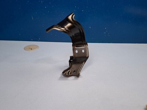 Volkswagen Caddy 2021 Vorne rechts Halterung Kotflügel 2K7821136 AXP65271