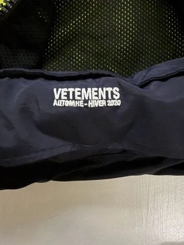 Vetements F/W19 Hi-Vis Anarchy Reflective Parka image 17