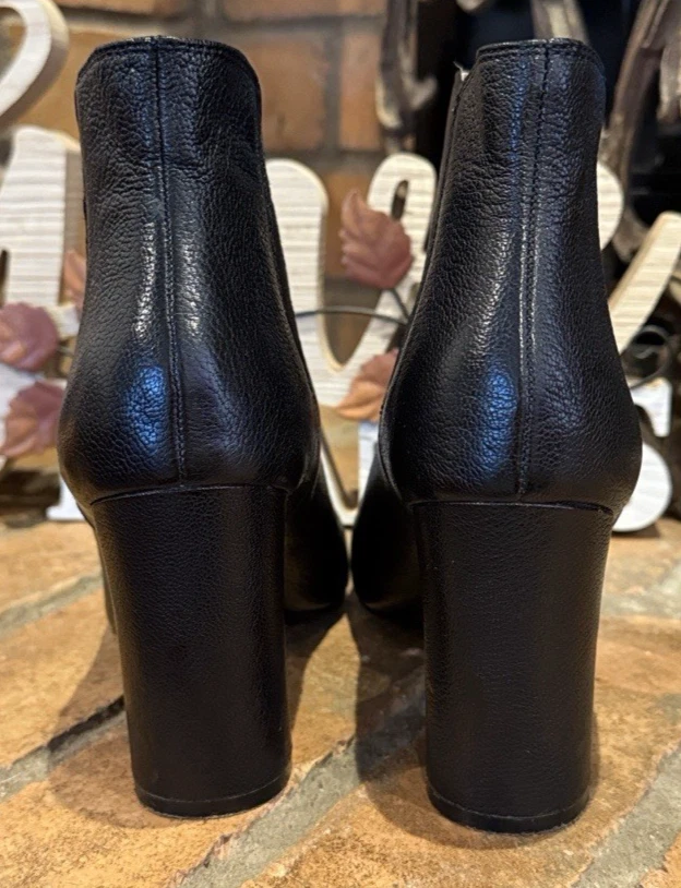 Bota Chelsea Banana Republic Belinda - Cuero Negro - Talla 7.5M Foto 4 de 4