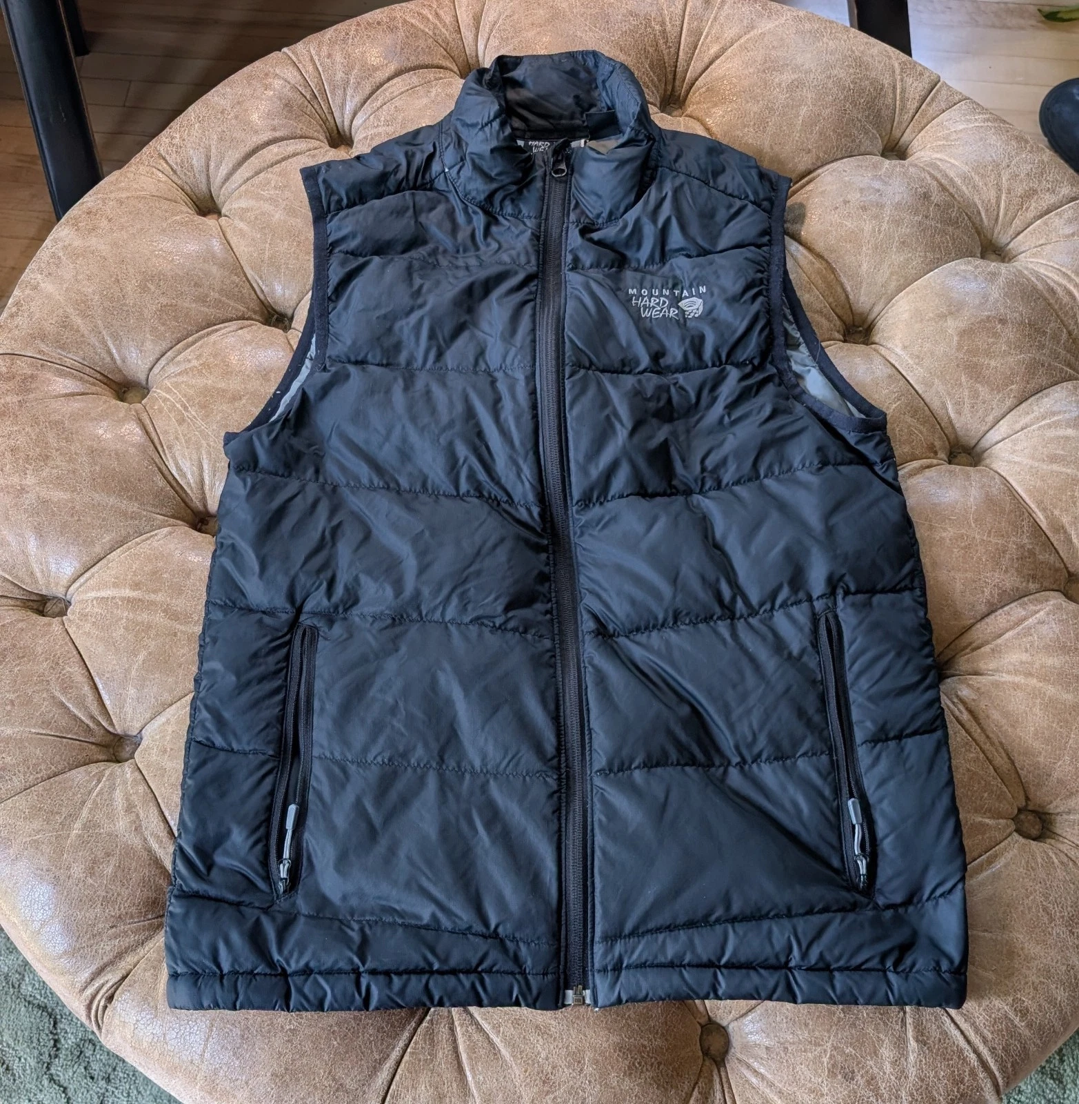 Mountain Hardwear Men's Down Puffer Vest Black Size Small Full Zip Pockets Lined