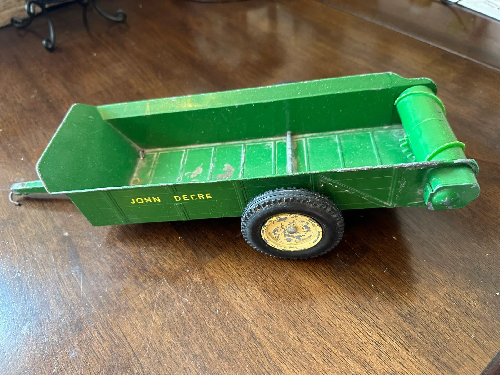 Vintage Ertl John Deere 44 Manure Spreader 1/16 Scale Die Cast 15
