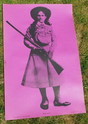 Vintage Portal Publications ''Annie Oakley'' Poster - 35'' x 22.5'' 