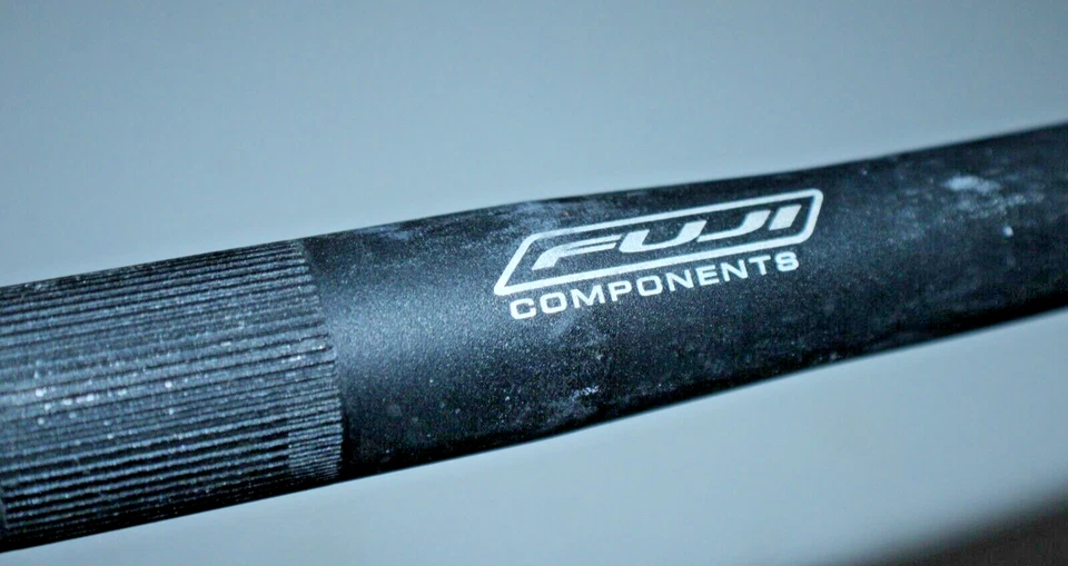 Manillar de barra plana Fuji Components vintage MTB 25,4/22,2 mm 60 cm híbrido envío EE. UU. Foto 4 de 4