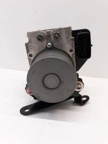 2008-2010 Toyota Tacoma Anti Lock Brake pump 4x2, Crew Cab (4 Dr), short box OEM Foto 2 de 4