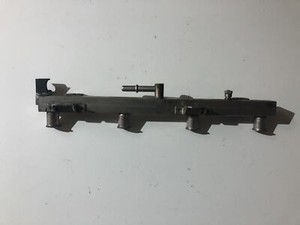 Einspritzleiste Leiste für Einspritzdüse BMW 3er E46 7506158