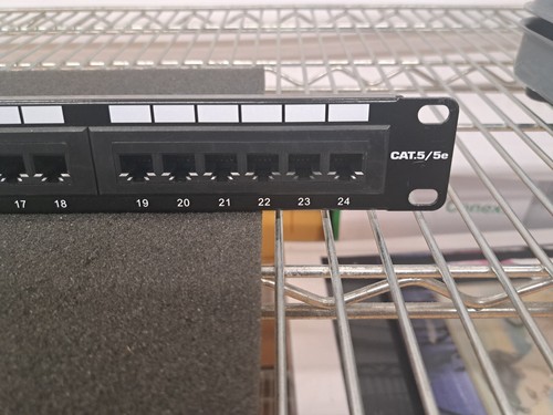 Used, Trendnet, TC-P24C5E, 24-port Cat5/5e Unshielded Patch Panel - 第 3/6 張圖片