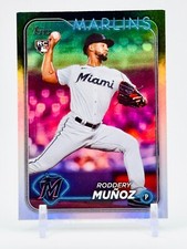 2024 Topps Update Series #US322 Rainbow Foil Roddery Munoz RC