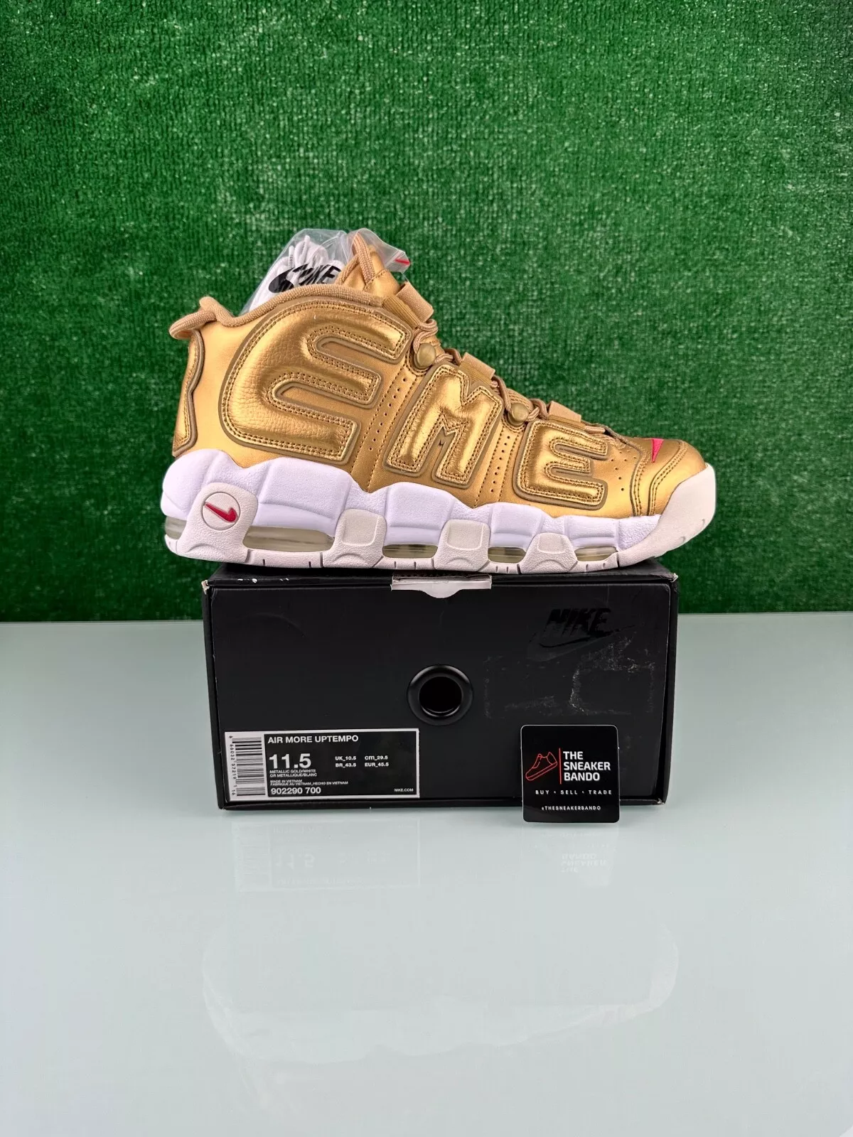 Taille 11,5   Nike Supreme x Air More Uptempo Or métallisé
