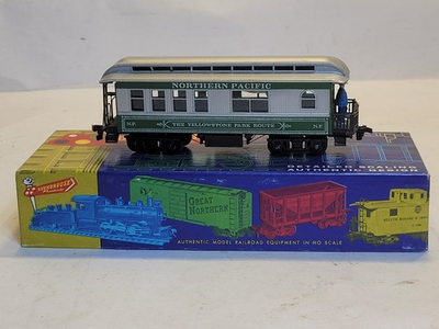 #ad #ad ROUNDHOUSE HO SCALE Northern Pacific Coach Yellowstone Park Route Very Good Cond $24.00