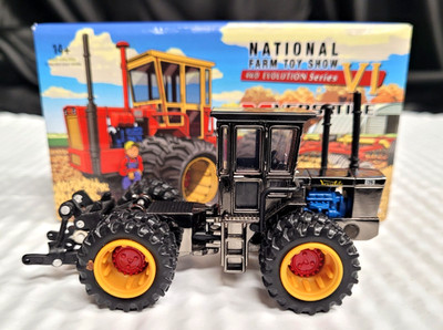 Black Chrome CHASE 1/64 Versatile 125 ~ 2023 National Farm Toy Show RARE 1 of 46