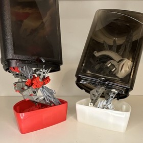 LEGO Bionicle Rahkshi Turahk 8592(100%) & Kurahk 8588(No Instructions)