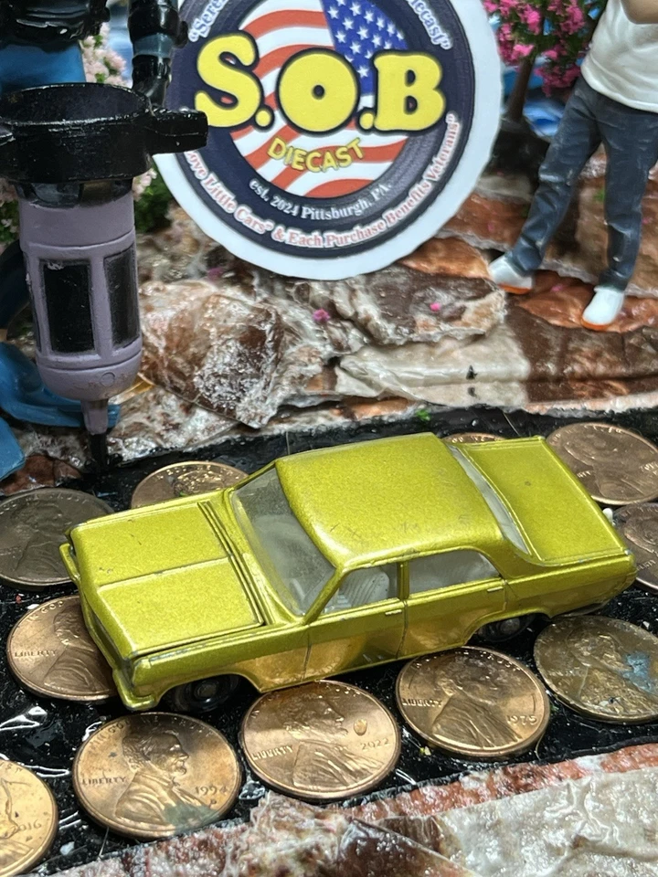 Lesney 1970 Opel Diplomat Sedan No 36 Green Diecast USED EX Condition Foto 2 de 4