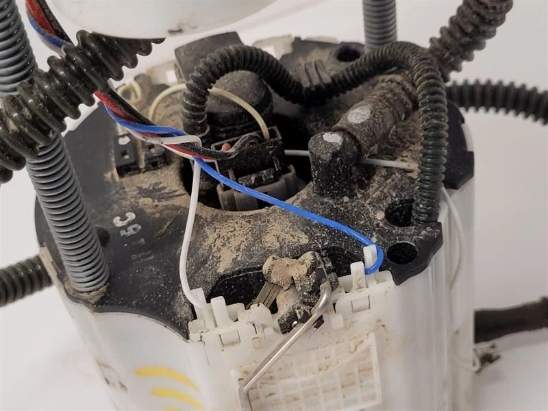 2013-2022 CHEVROLET TRAX Fuel Pump Assembly AWD Opt F46 13516865 - Image 4 of 4