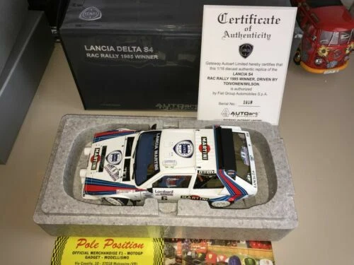 Articoli di modellismo statico scala 1:8 per Lancia