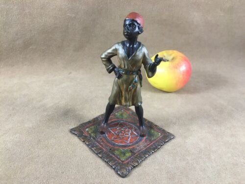 BRONZE DE VIENNE ORIENTALISTE / FIGURINE HOMME AU FEZ BERGMANN XIX EME - XX EME - Imagen 1 de 8