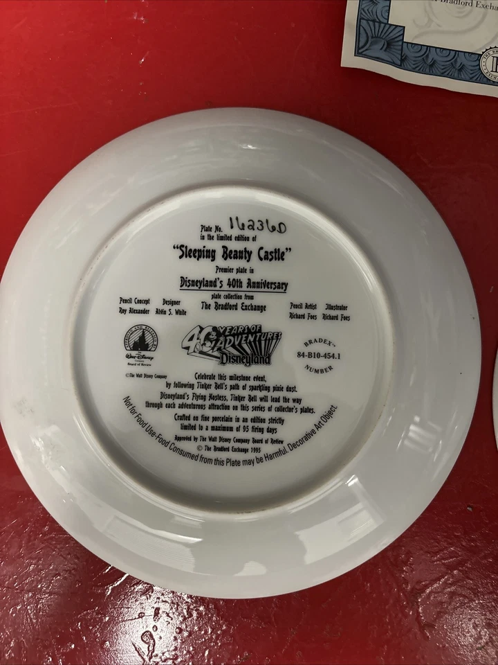 Walt Disney 1995 40 aniversario Bradford Exchange “Piratas del Caribe” Foto 3 de 4