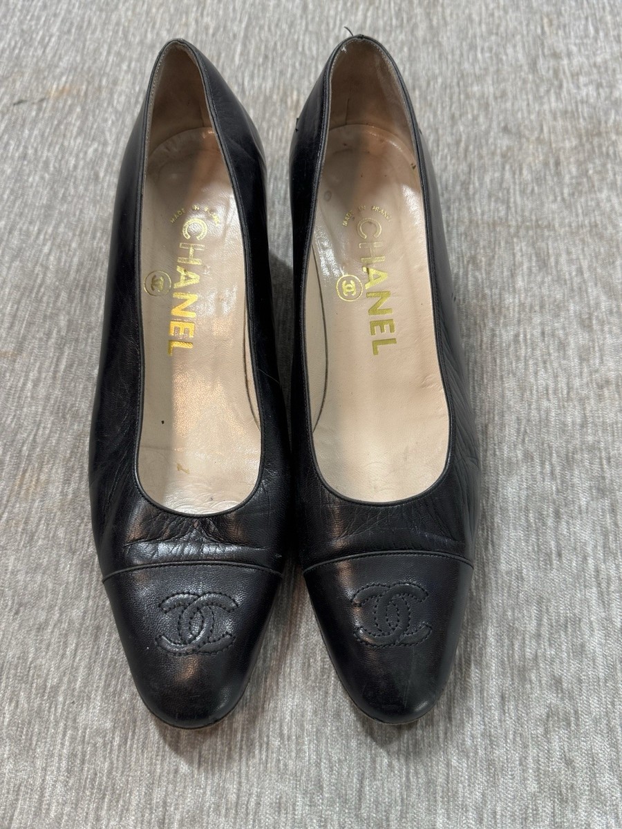 シャネルパンプス　36.5 新品未使用シャネルCHANEL パンプス36.5 ブラック黒