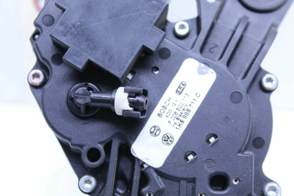 Motor limpiaparabrisas trasero Volkswagen GTI 2005-2009 FABRICANTE DE EQUIPOS ORIGINALES usado Foto 3 de 4