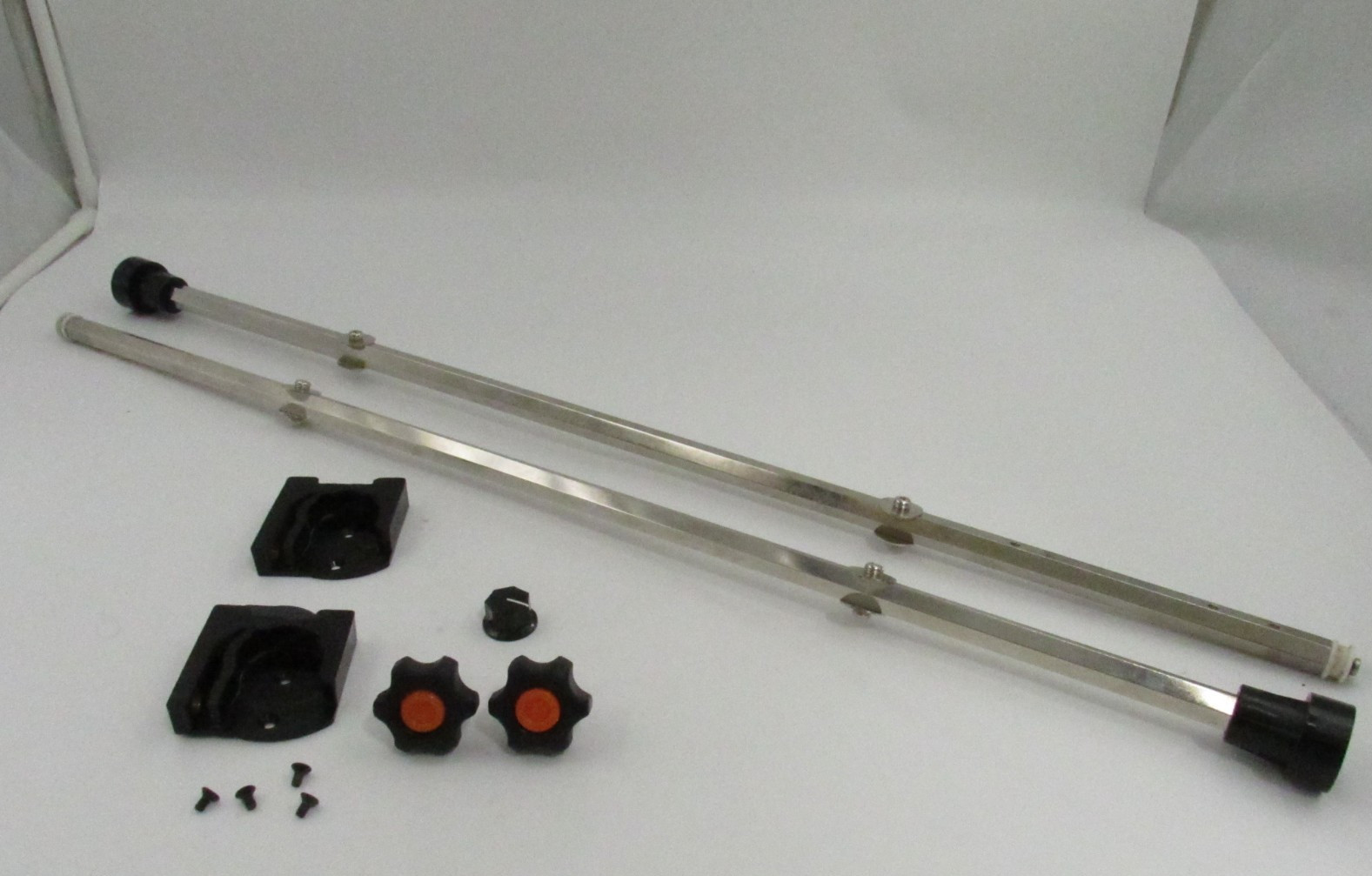 2 Sircle SRL-2700-PLUS Laminating Machine 29" Roller Bars Parts holders Feet