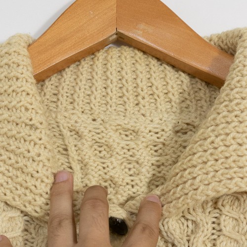 Vintage Womens Cable Knit Wool Cardigan Sweater Women Medium Collared Distressed - Picture 5 of 9