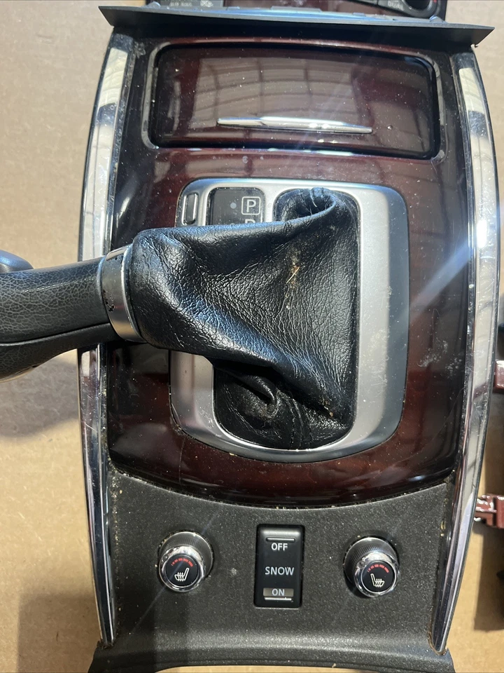 2010 13 INFINITI G37 Sedan AWD  CENTER CONSOLE GEAR SHIFTER PANEL AUTO TRANS - Image 3 of 4