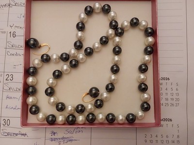 Vintage ONDINA Antonio Perlas DE MALLORCA Pearl Necklace & Earrings SET IN BOX