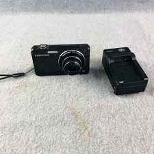 Samsung ST Series ST700 Dual View Digital Camera New Battery  Charger No Card