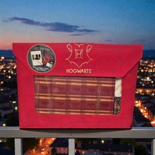 Harry Potter Hogwarts Gryffindor Juego de Escritura A4 A5 Cuadernos Estuche con Cremallera