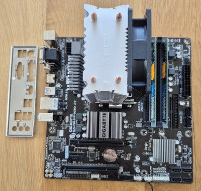 Mainboardbundle Gigabyte GA-78LMT-USB3 R2 ATX + AMD FX-8350 CPU + 16GB DDR3 RAM