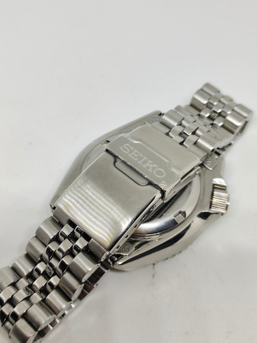 PRE OWNED SEIKO DIVERS 7002-700J BLACK DIAL AUTOMATIC MENS WATCH 273070 - Picture 10 of 13
