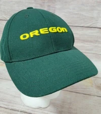Top Of The World Oregon Ducks Ball Hat EUC Memory Fit