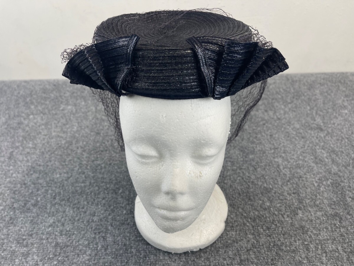 Classic Women\'s Pillbox Black Hat with Veil PLEASE VIEW DESCRPTION & PHOTOS Bridal pillbox hat with pearl adorned birdcage veil and bow main image 3