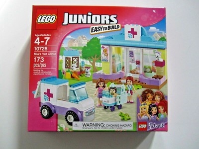 mia's vet clinic lego