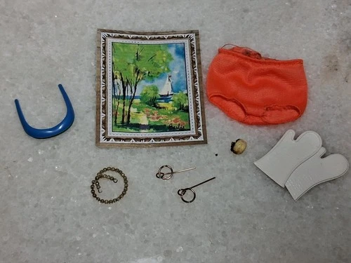 VINTAGE BARBIE FRANCIE & SKIPPER ACCESSORIES MATTEL