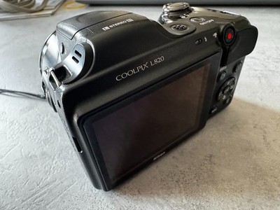 Nikon Coolpix L820 Schwarz 16MP 30-fach Zoom - Top Zustand + Original Schultergurt