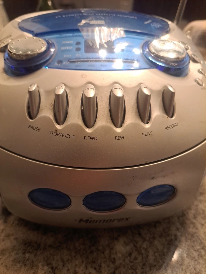 MP3126 azul claro azul Memorex radio estéreo boombox CD casete Foto 3 de 4