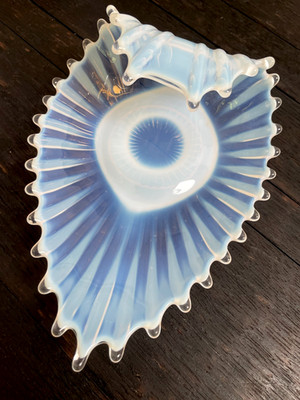 Schöne Vintage Fostoria Erbstück schimmerndes Glas gebogen BonBon Süßigkeiten Schale sehr guter Zustand