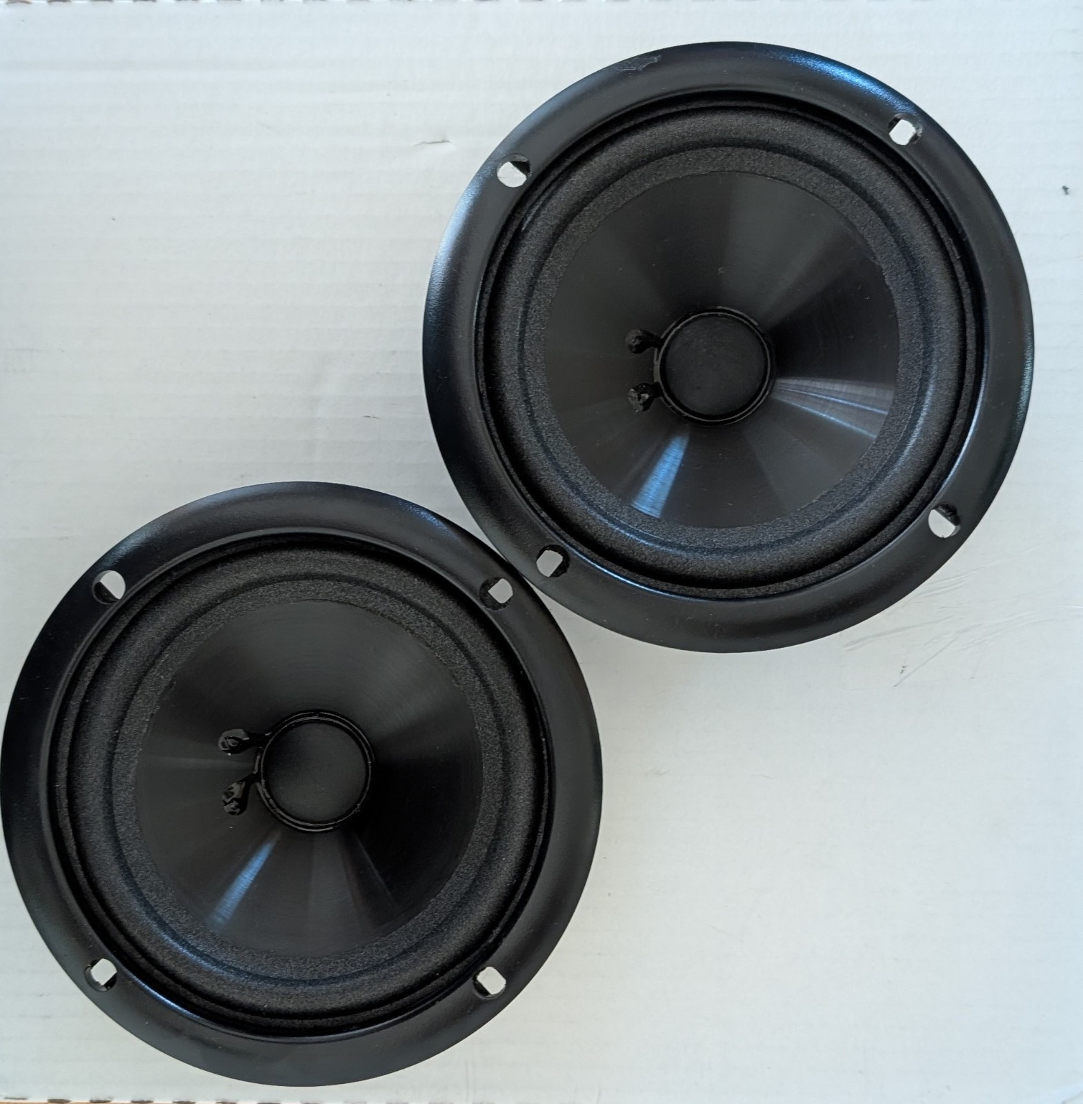 Infinity 902-5233 Woofer speaker 5.25" driver Pair From SS-2001 Re-foamed 