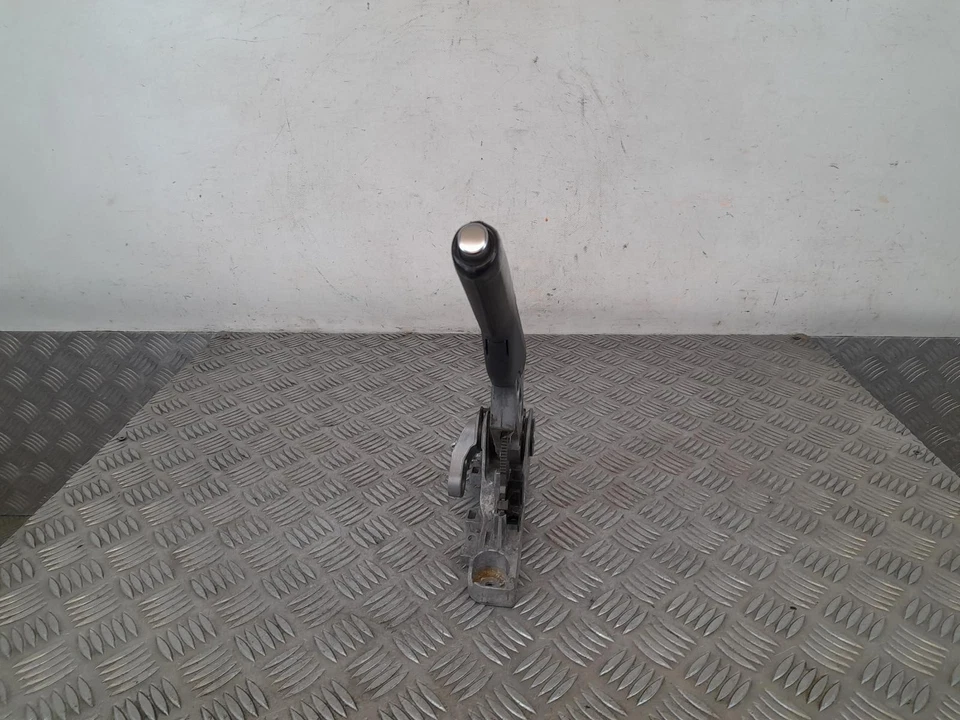 Volkswagen Golf Handbrake Lever Assembly 2008-2015 1K0711303 - Image 2 of 4