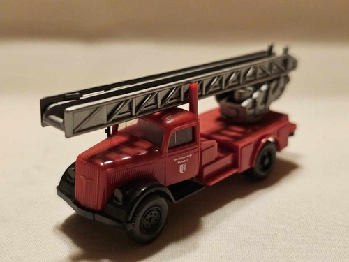 Opel Blitz Drehleiter Feuerwehr "Berufsfeuerwehr Mannheim" 1:87 H0 ohne OVP - Bild 2 von 10