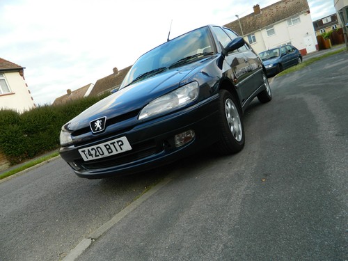 peugeot 306 1.4 meridian with loads of mot needing a bit of TLC project