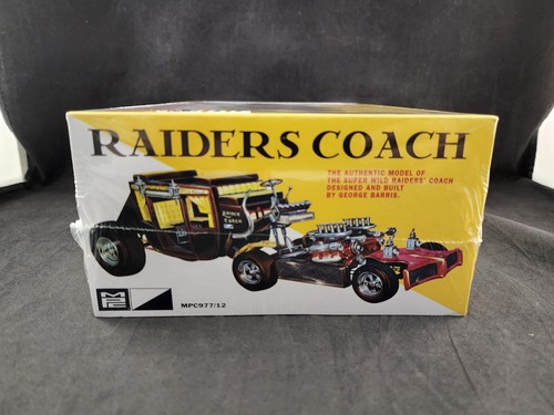 MPC ""Raiders Coach"" von George Barris Maßstab 1:25 Kunststoff-Modellbausatz 977 Neu in Verpackung - Bild 3 von 6