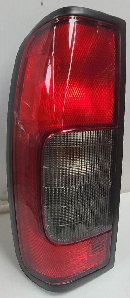 For 2000-2003 Nissan Frontier Taillight LT Driver Side NI2800141 TYC Certified - Image 2 of 4